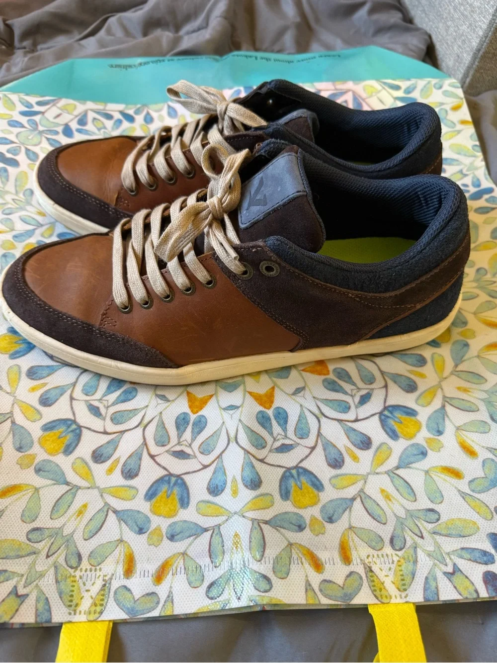 Men's Brown Leather & Dark Brown Low-Top Sneakers with Beige Laces